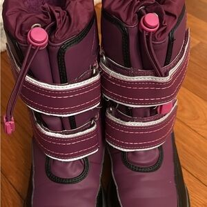 Lands' End Kids' Berry Snow Boots (size 2)